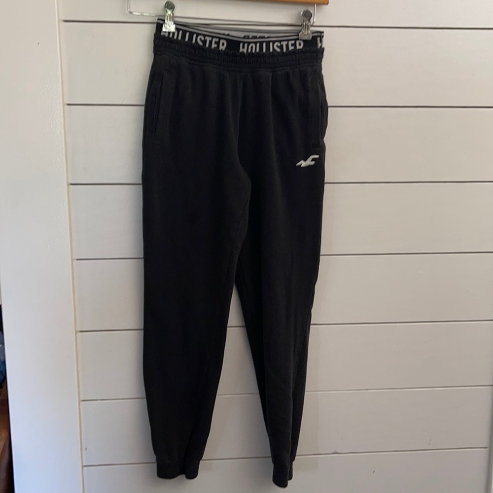 Hollister sweats